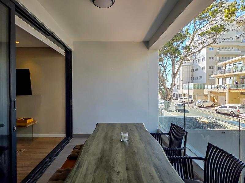 2 Bedroom Property for Sale in Sea Point Western Cape